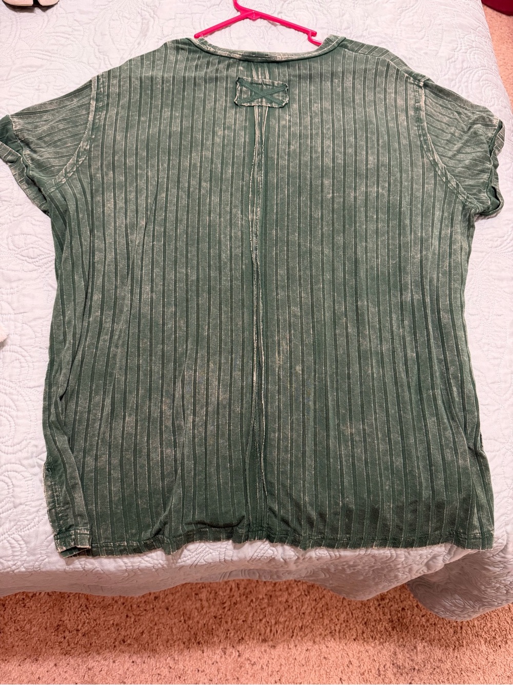 2 Boutique Tops- Zenana Short Sleeve Green & Black- size L/XL - Picture 6 of 15
